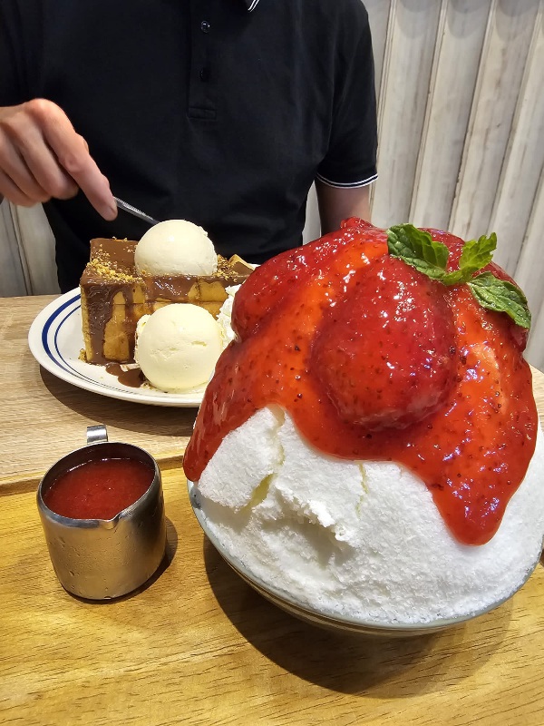 Cake for 50