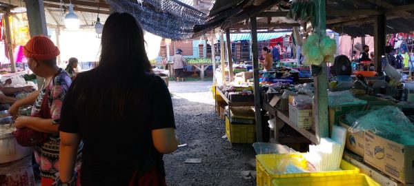 huai Saii Taii market